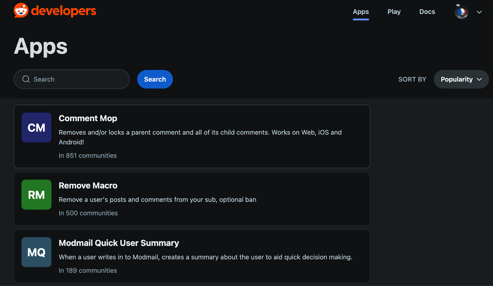 The developers.reddit.com app directory, showing apps sorted by popularity with the number of communities each runs in